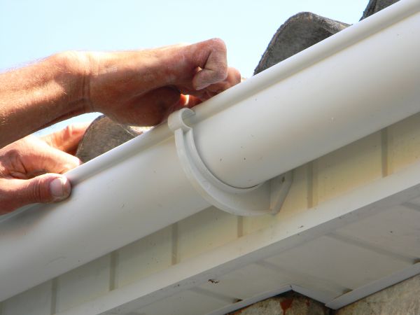 Plastic Gutter Repair in Palm Beach Gardens